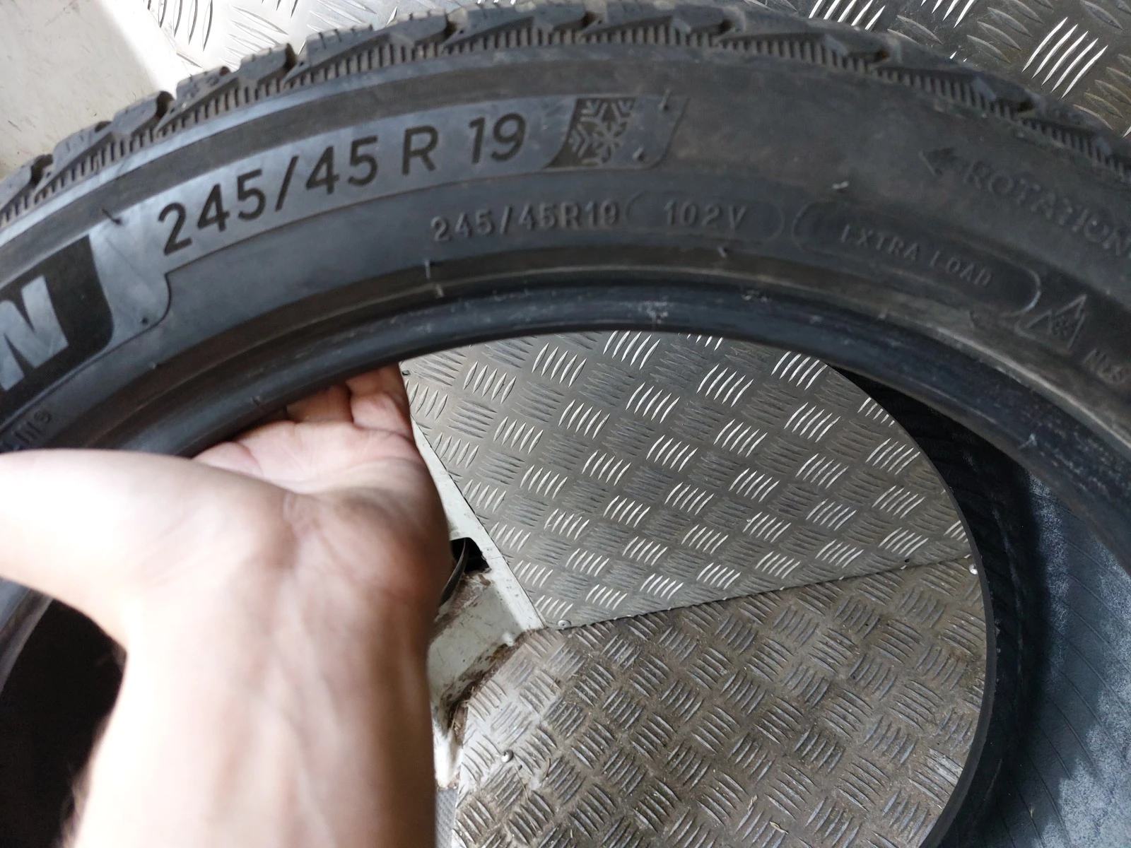 ���� 245/45R19 | Mobile.bg � ����������� 8