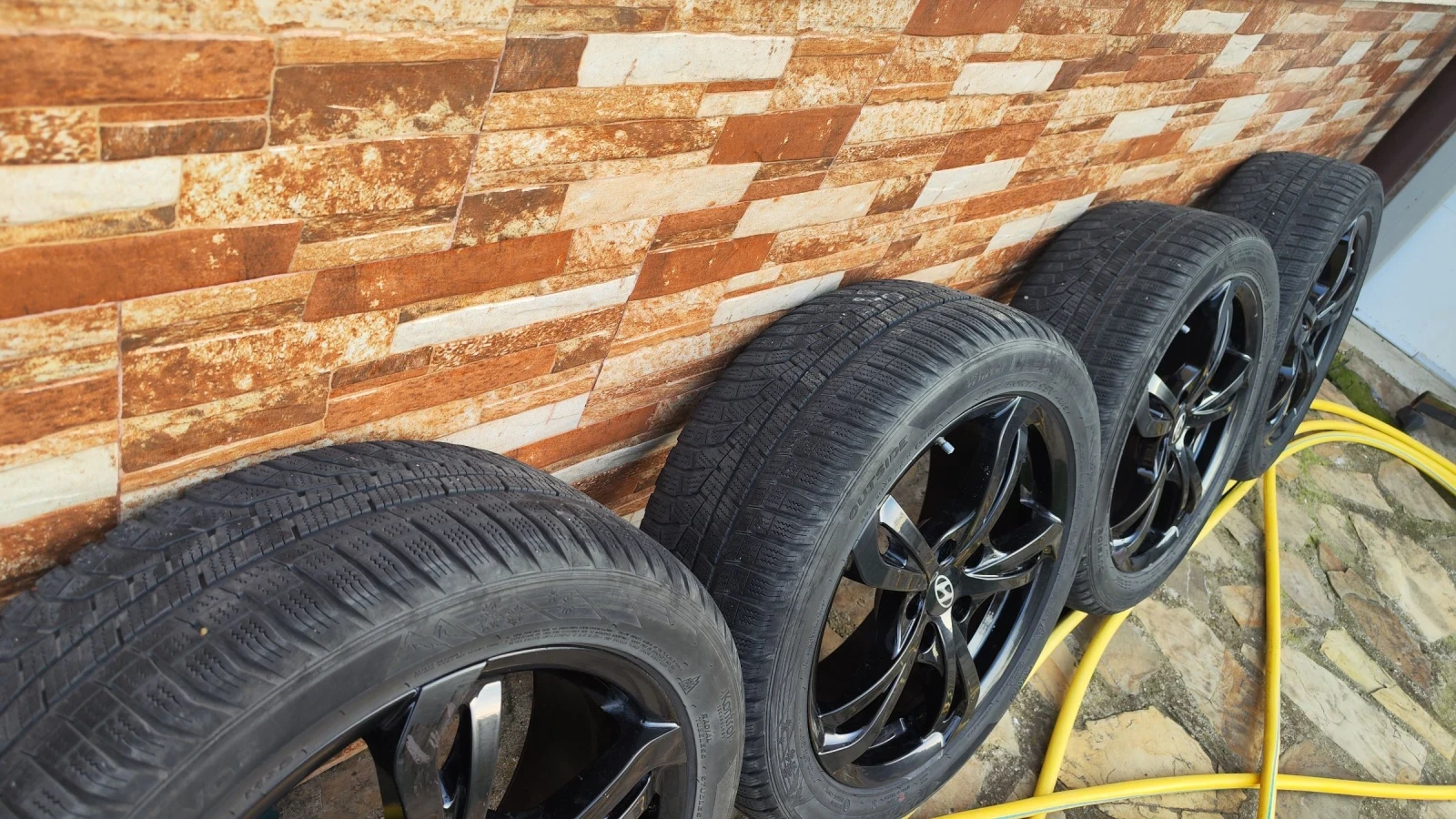 ���� � ������ 215/50R17 �� Hyundai Kona | Mobile.bg � ����������� 2