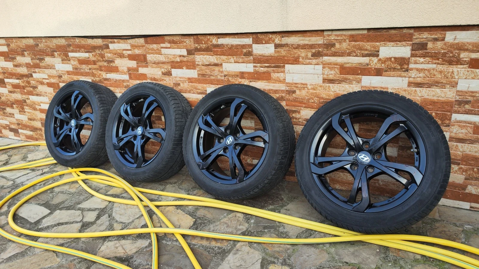 ���� � ������ 215/50R17 �� Hyundai Kona | Mobile.bg � ����������� 1