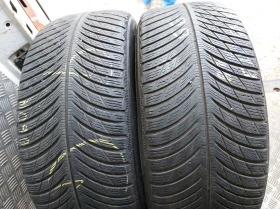 Гуми Зимни 245/45R19, снимка 1 - Гуми и джанти - 42828645