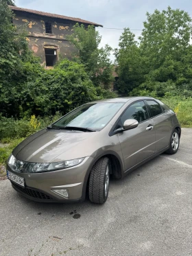 Honda Civic 1.4, снимка 1