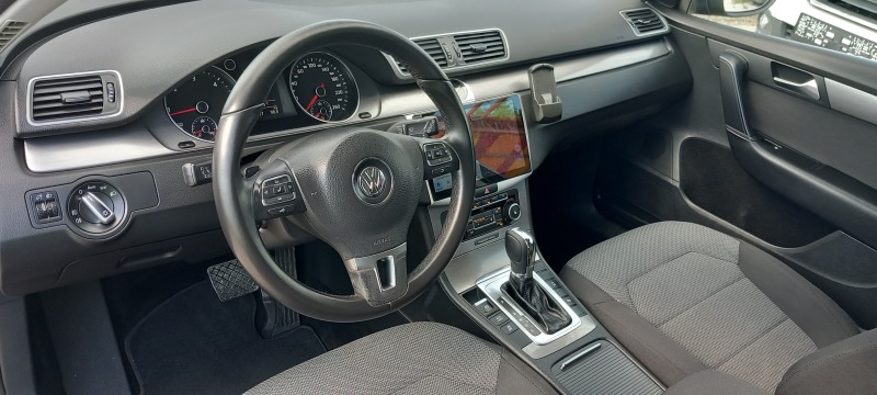 VW Passat 2.0TDI- DSG, снимка 6 - Автомобили и джипове - 46397182