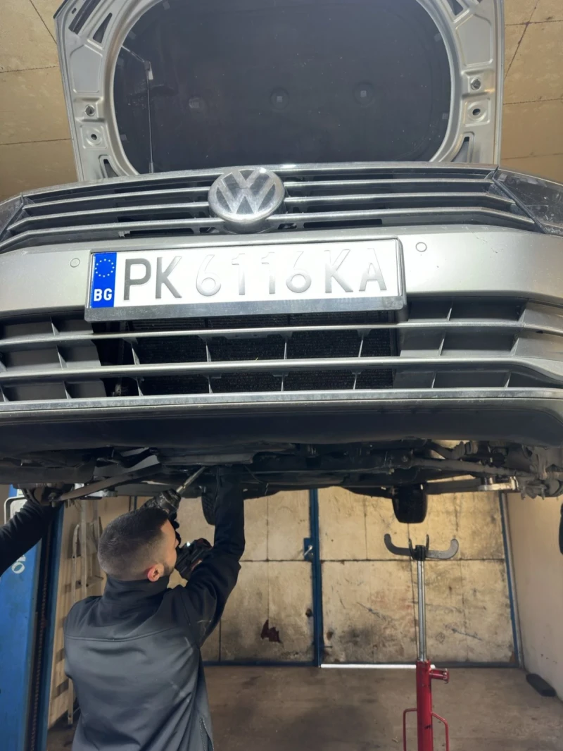 VW Passat, снимка 11 - Автомобили и джипове - 48066974