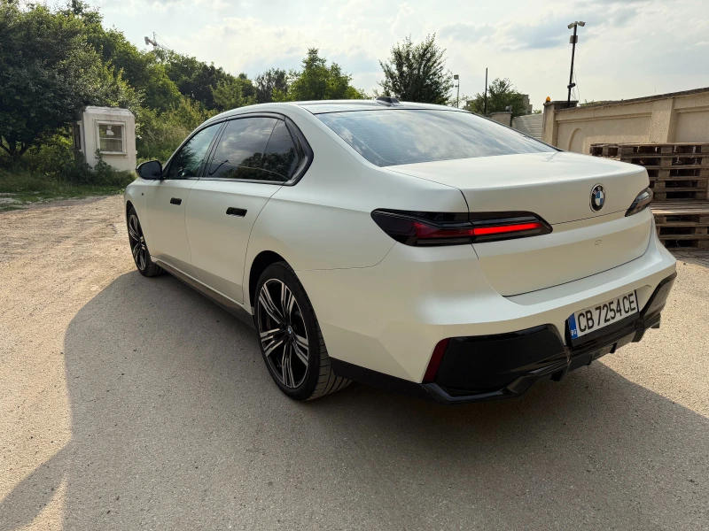 BMW 740 740d X Drive, снимка 4 - Автомобили и джипове - 52931328