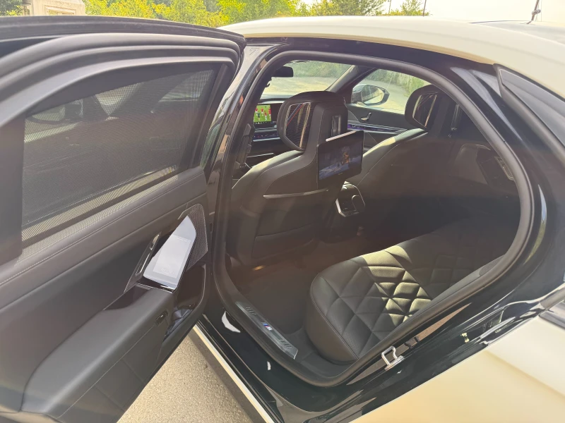 BMW 740 740d X Drive, снимка 8 - Автомобили и джипове - 52931328