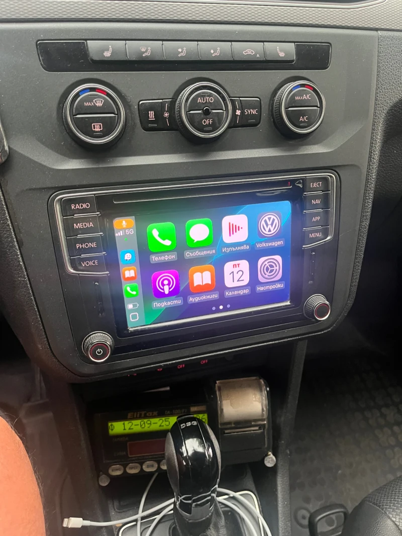 VW Caddy Maxi, снимка 8 - Автомобили и джипове - 51683511