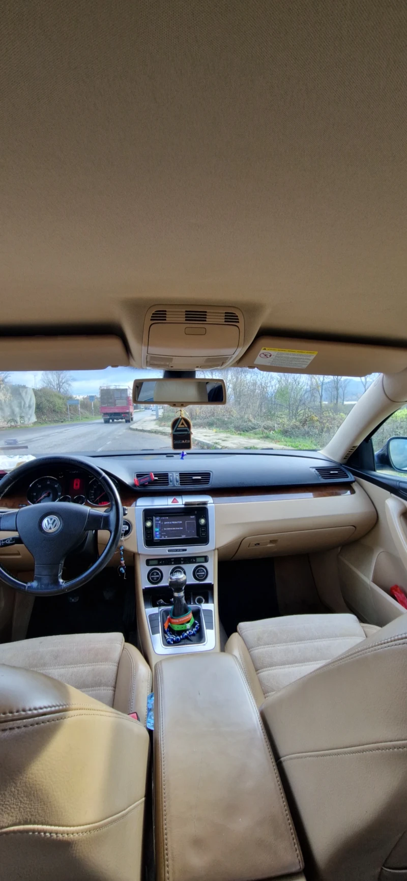 VW Passat, снимка 8 - Автомобили и джипове - 52672445