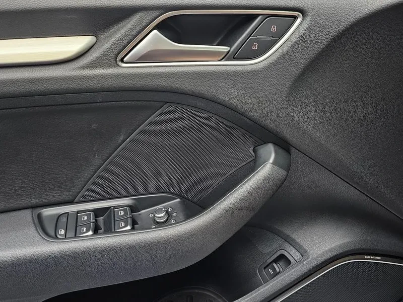Audi S3 2.0 Tfsi Quattro, снимка 16 - Автомобили и джипове - 55390149