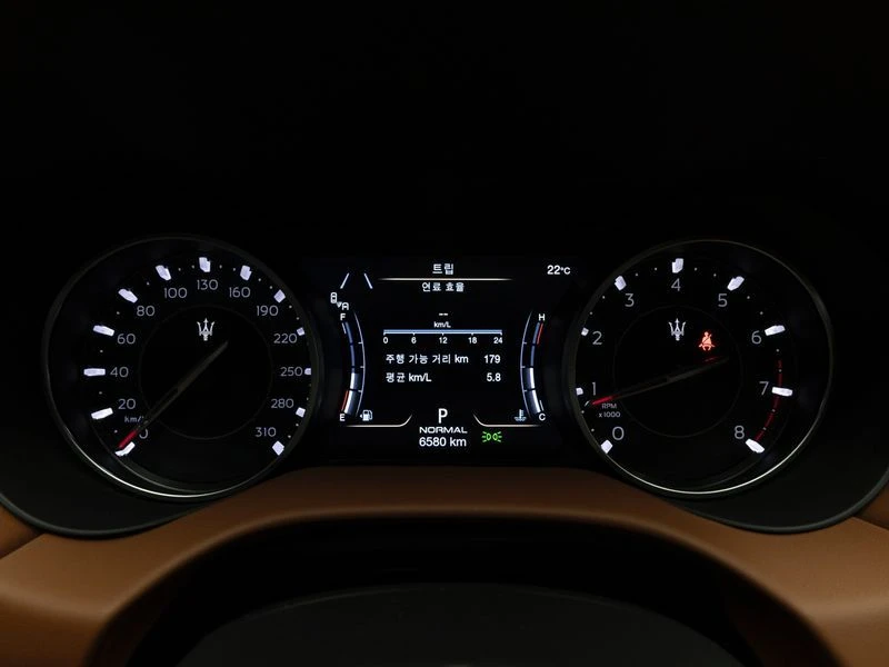 Maserati Ghibli 2.0 Automatic КРАЙНА ЦЕНА: 50394 EUR !!!РЕАЛНА КРА, снимка 8 - Автомобили и джипове - 55968598