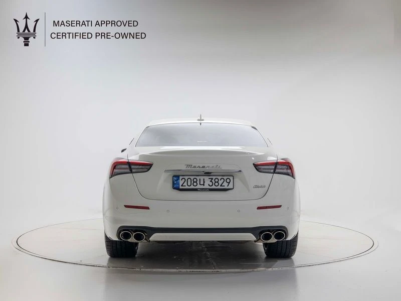 Maserati Ghibli 2.0 Automatic КРАЙНА ЦЕНА: 50394 EUR !!!РЕАЛНА КРА, снимка 4 - Автомобили и джипове - 55968598