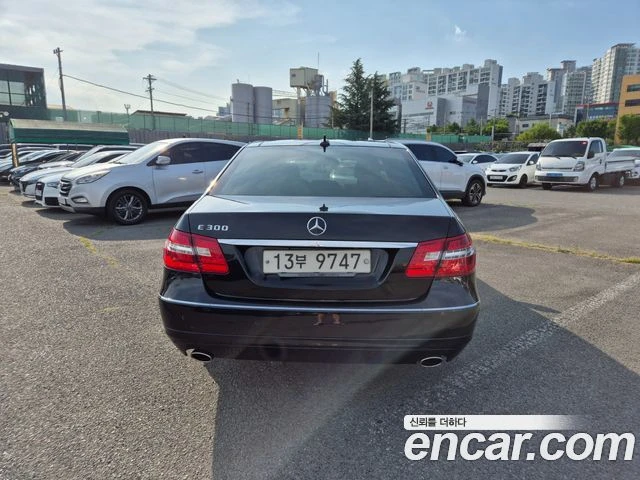 Mercedes-Benz E 300 | Mobile.bg � ����������� 4