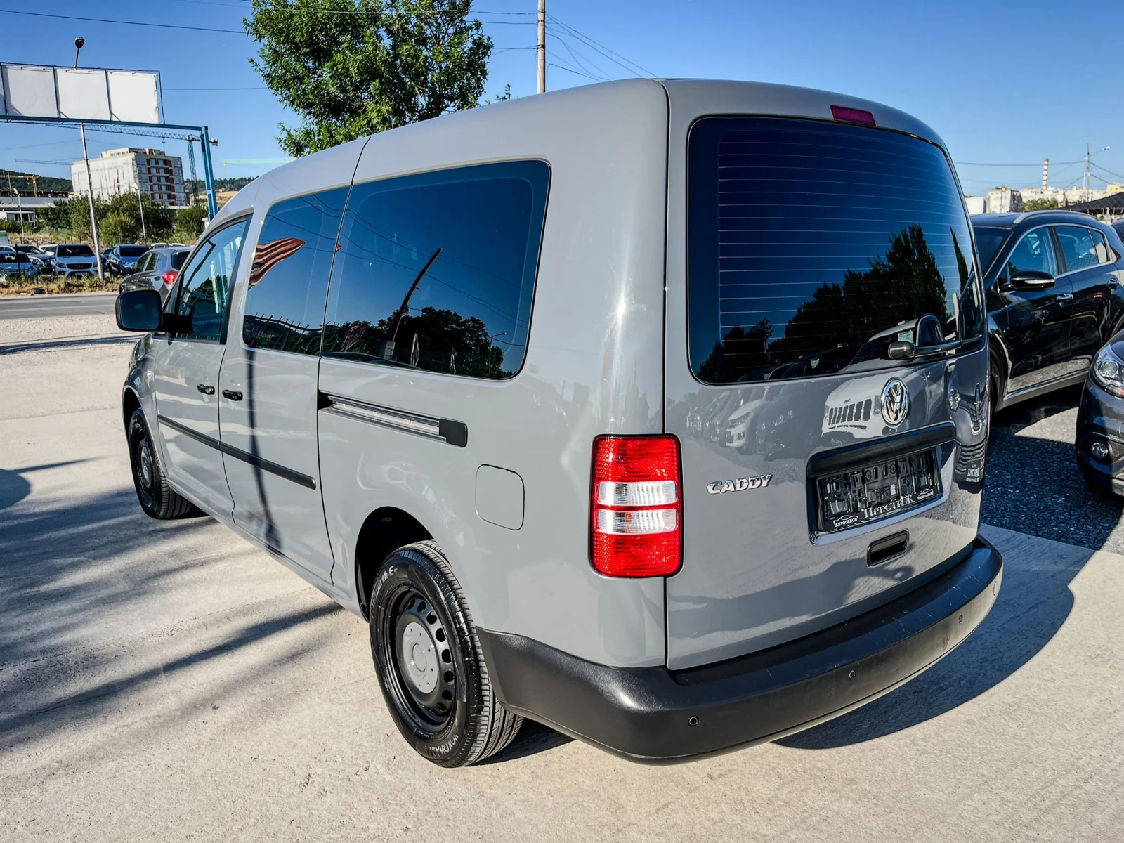 VW Caddy 1.6TDI - DSG - MAXI - изображение 6