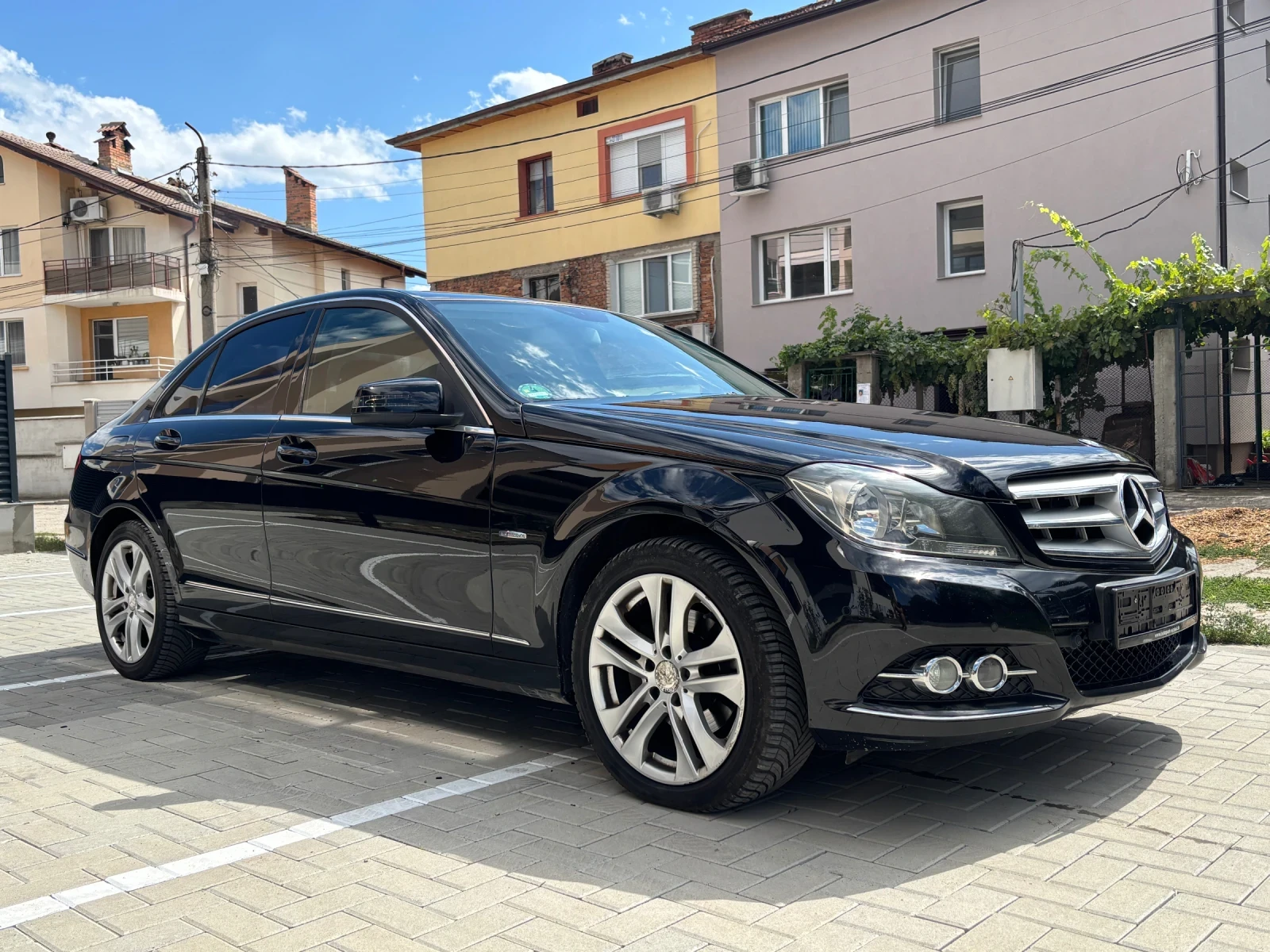 Mercedes-Benz C 220 AVANTGARDE - изображение 2
