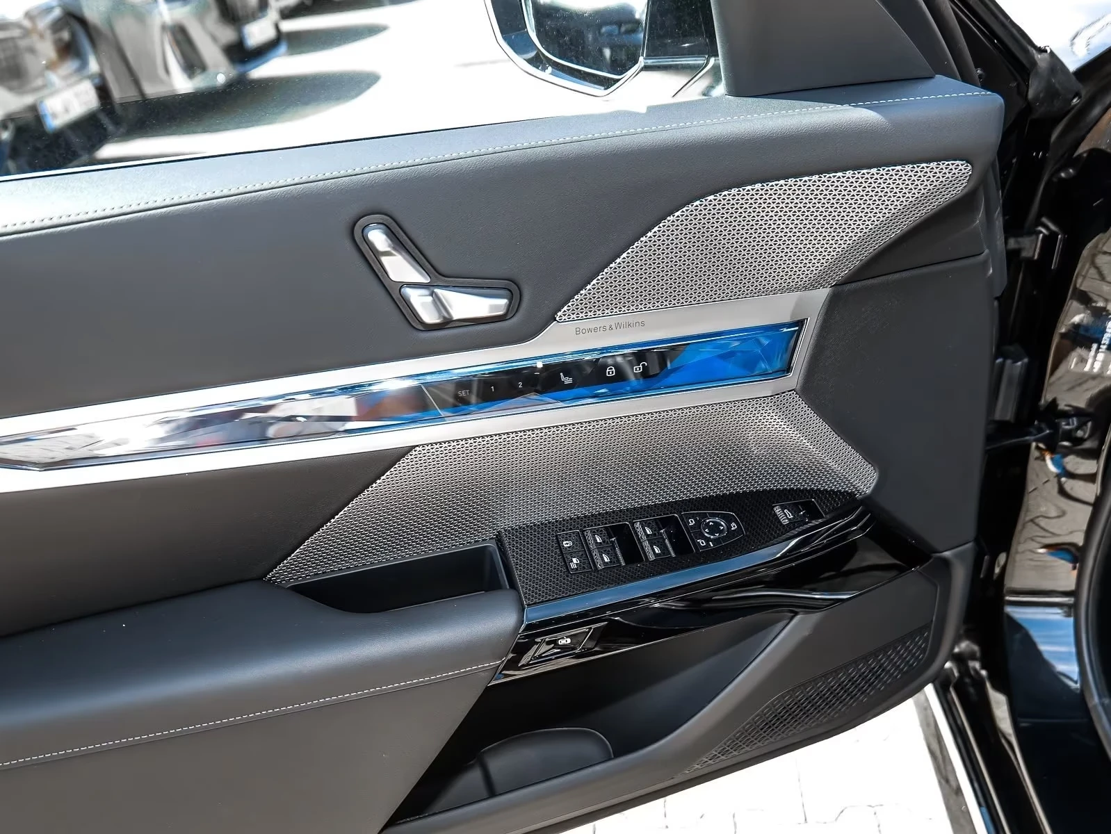 BMW 740 d xDrive SkyLounge KeyGO 360  MASSAGE B&W  | Mobile.bg   13