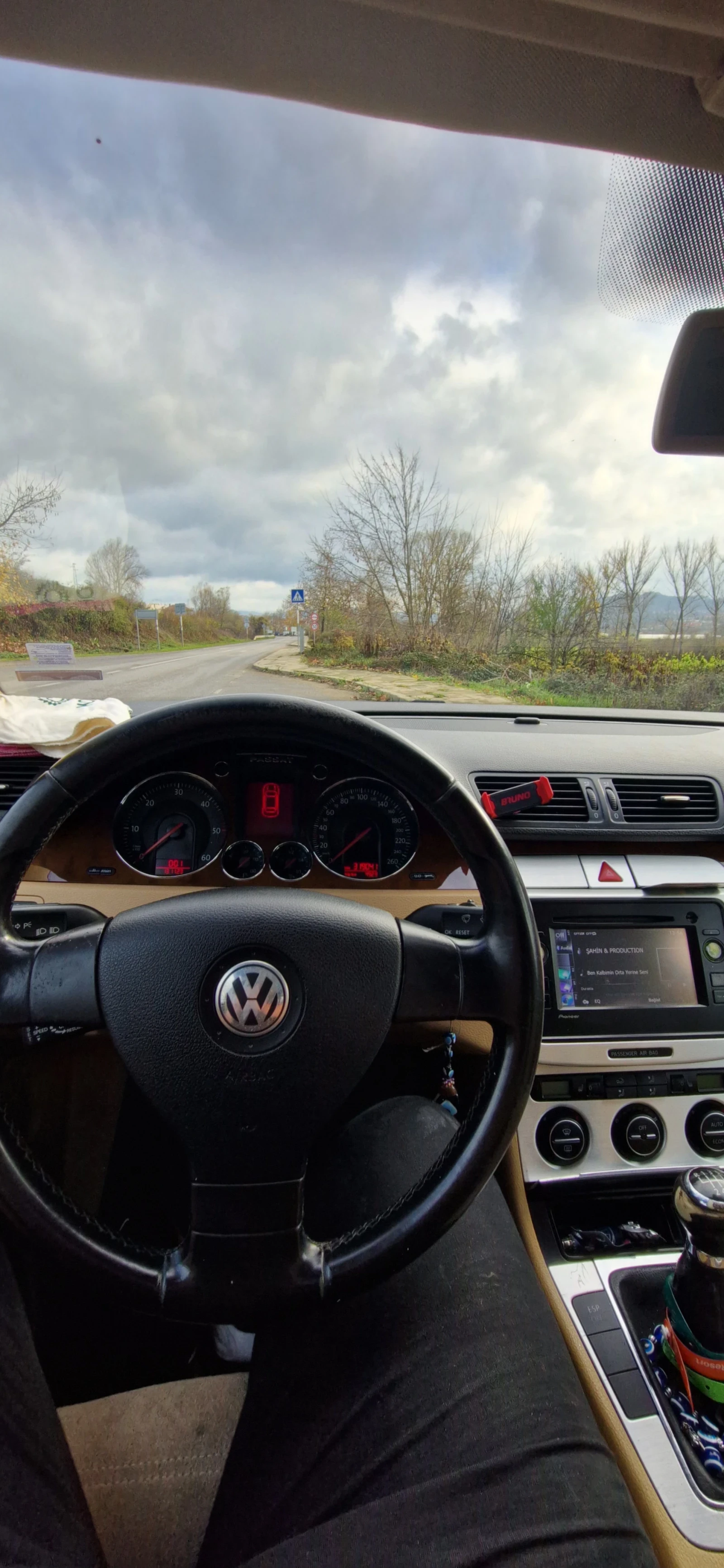 VW Passat  - изображение 7