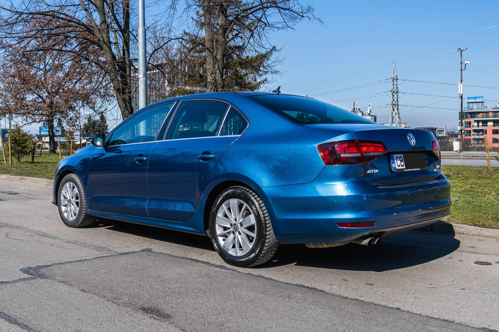 VW Jetta Highline 2.0TDI BMT, снимка 4 - Автомобили и джипове - 53731247