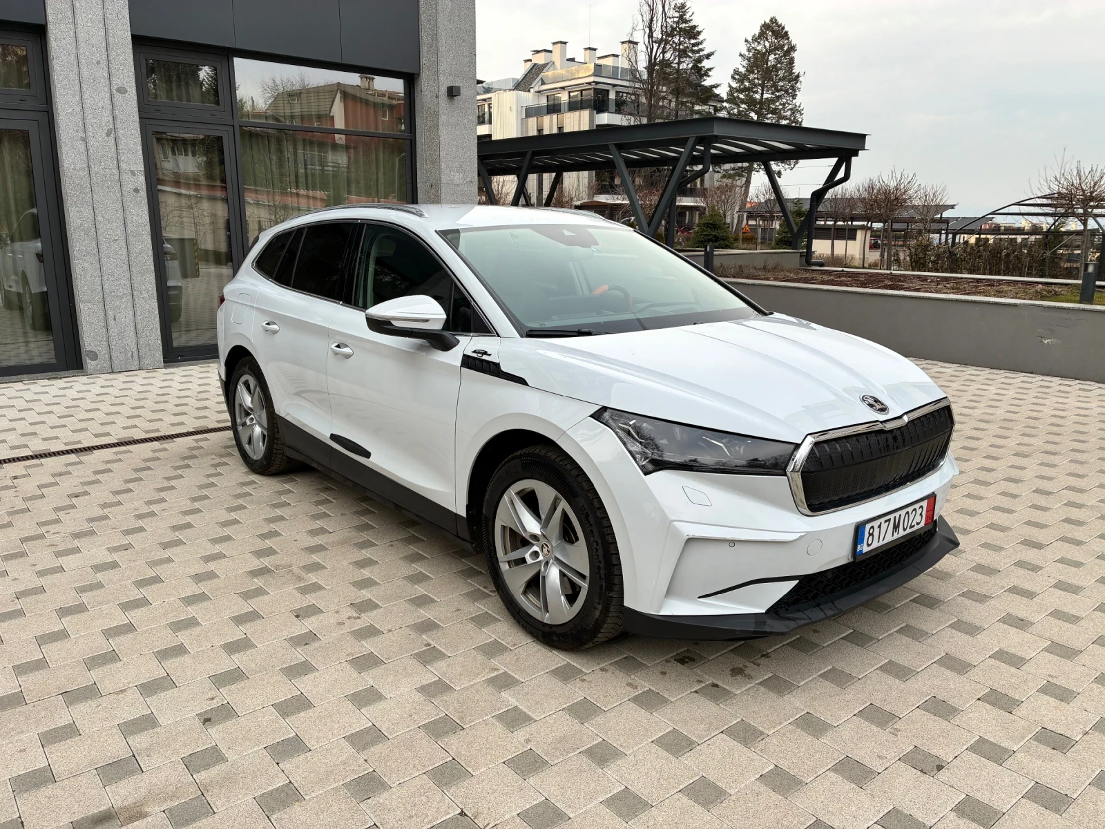 Skoda Enyaq, снимка 2 - Автомобили и джипове - 53771559