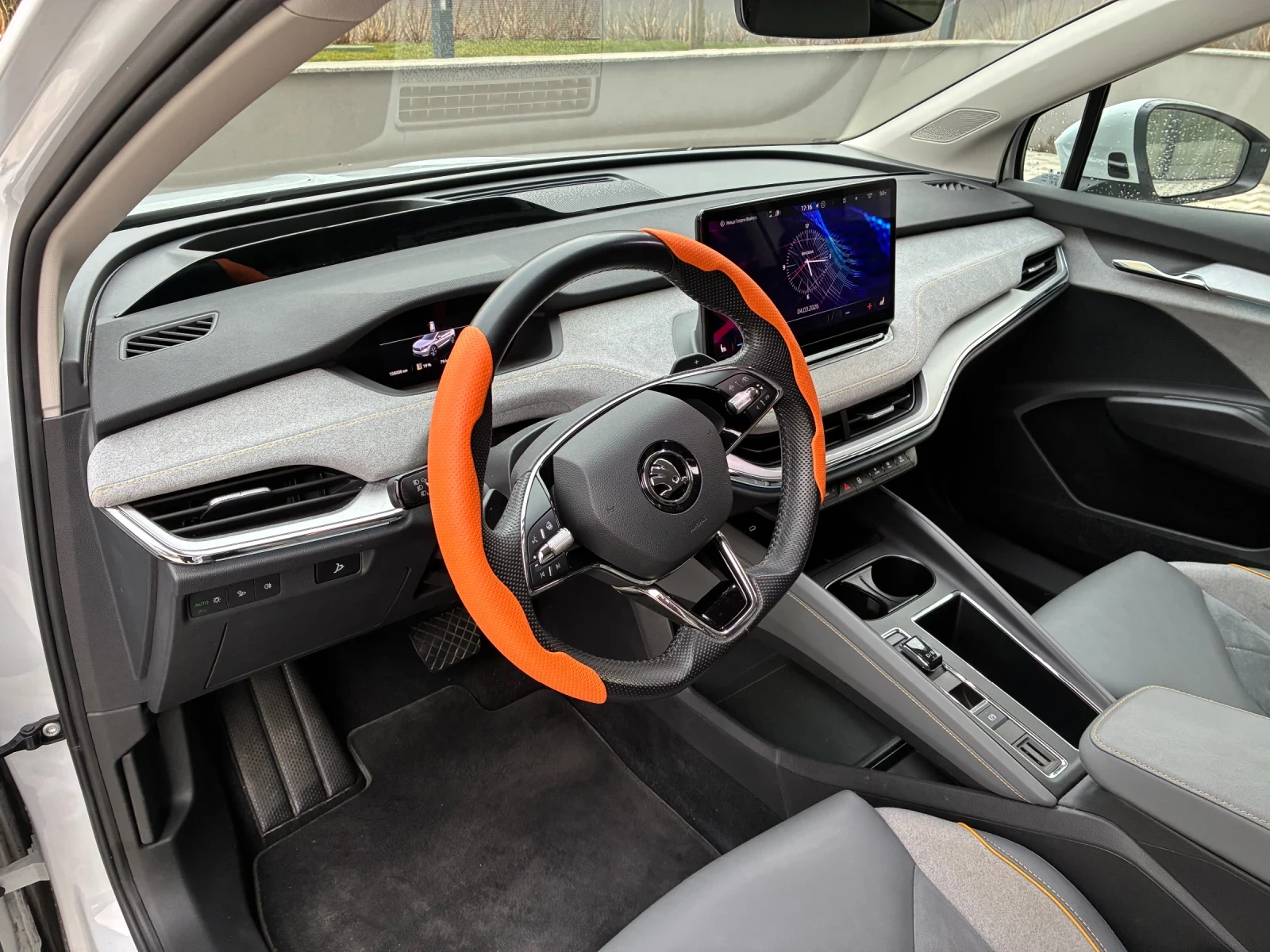 Skoda Enyaq, снимка 8 - Автомобили и джипове - 53771559