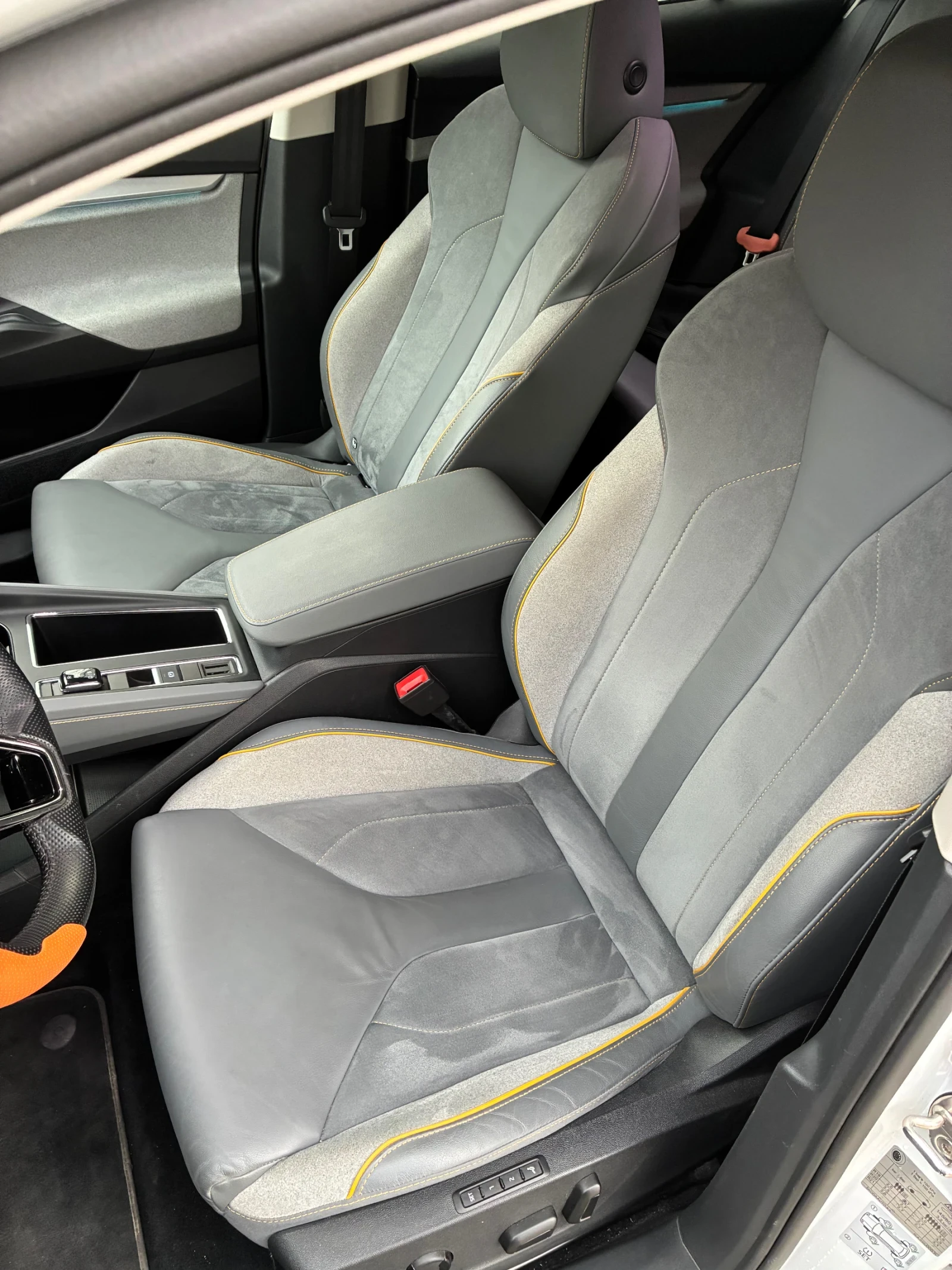 Skoda Enyaq, снимка 9 - Автомобили и джипове - 53771559