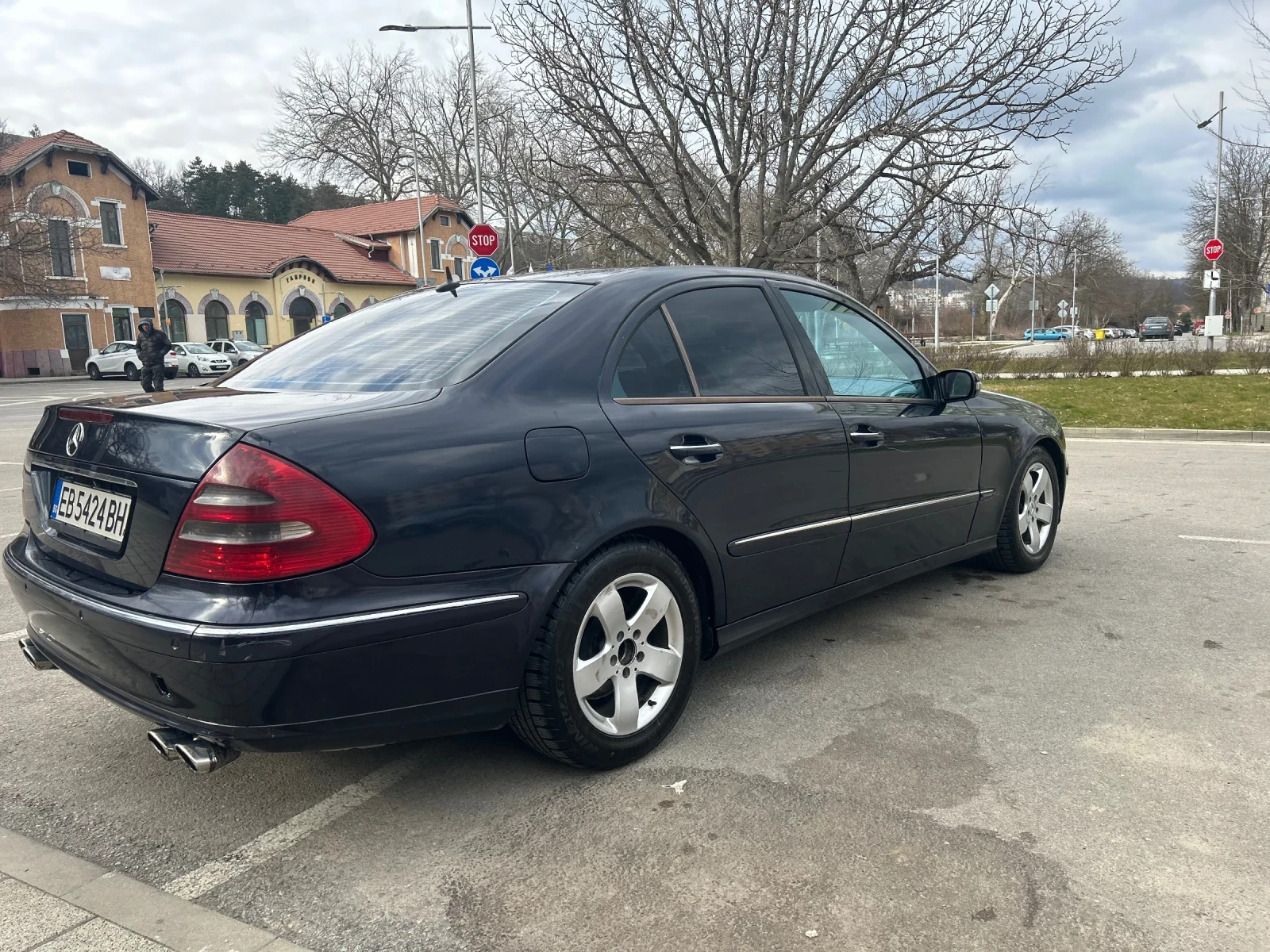Mercedes-Benz E 270 W211 E270 Ръчка ! Avantgarde, снимка 6 - Автомобили и джипове - 53903932