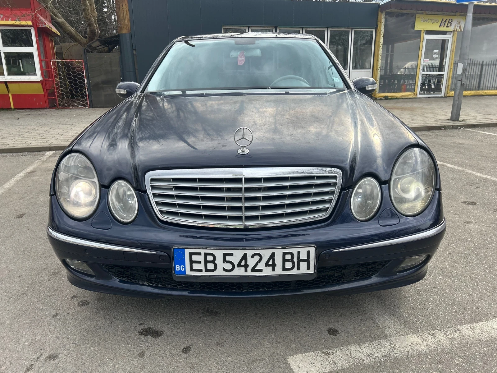Mercedes-Benz E 270 W211 E270 Ръчка ! Avantgarde, снимка 12 - Автомобили и джипове - 53903932