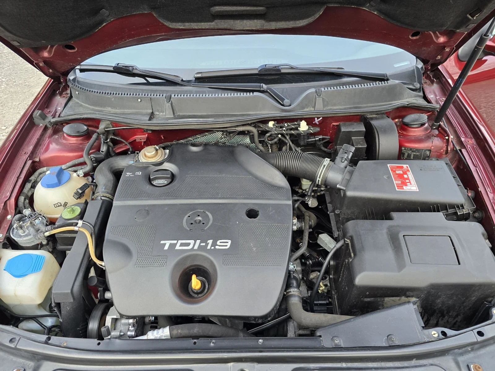 Seat Toledo 1.9TDI 90KC 213000KM., снимка 16 - Автомобили и джипове - 54161071