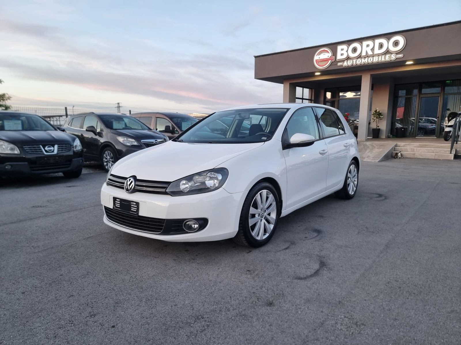 VW Golf 2.0TDI, снимка 3 - Автомобили и джипове - 54549724