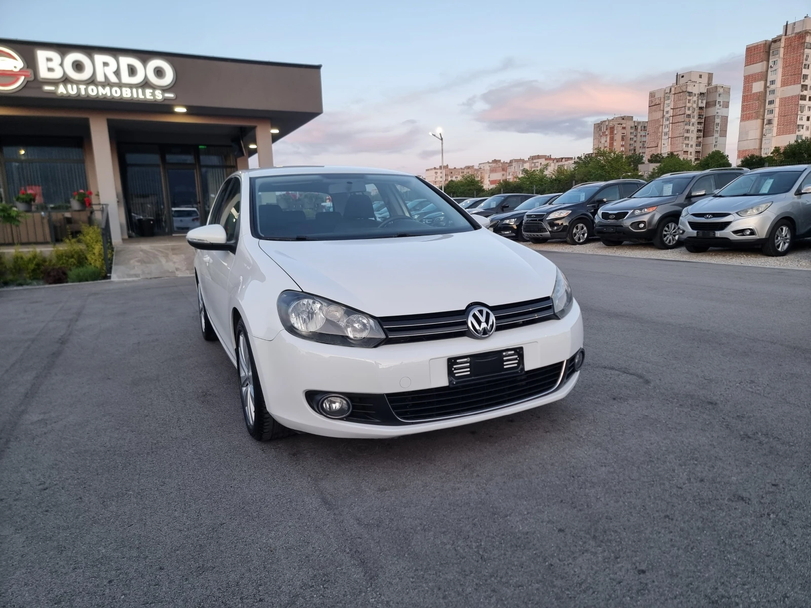 VW Golf 2.0TDI, снимка 9 - Автомобили и джипове - 54549724
