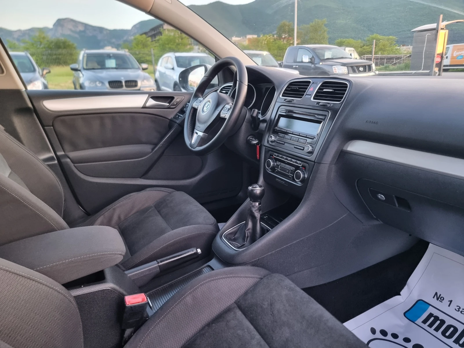 VW Golf 2.0TDI, снимка 16 - Автомобили и джипове - 54549724