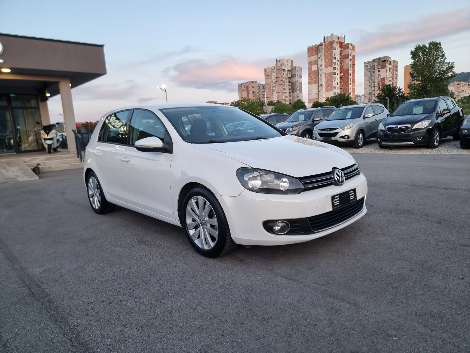 VW Golf 2.0TDI, снимка 8 - Автомобили и джипове - 54549724