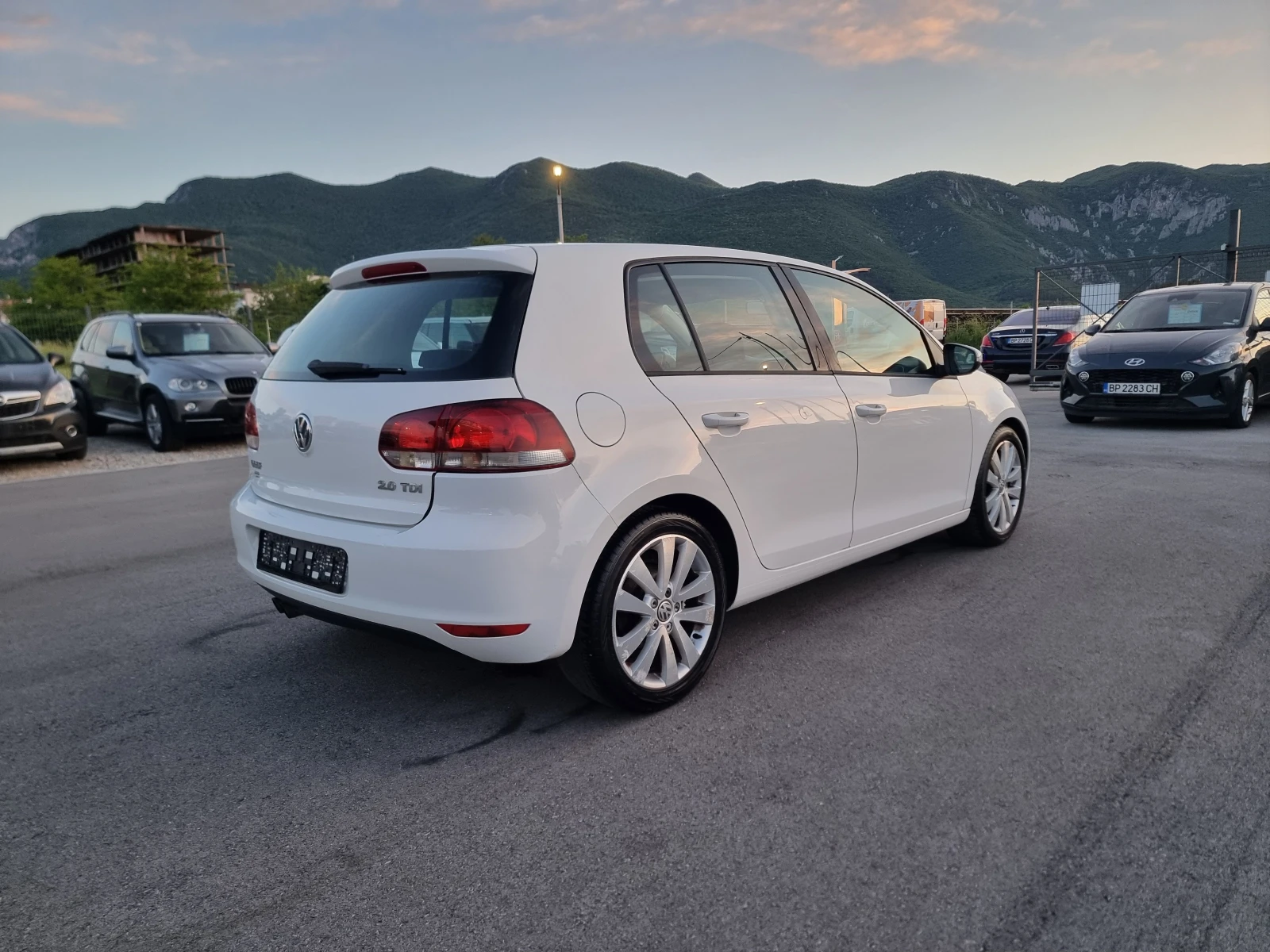 VW Golf 2.0TDI, снимка 7 - Автомобили и джипове - 54549724
