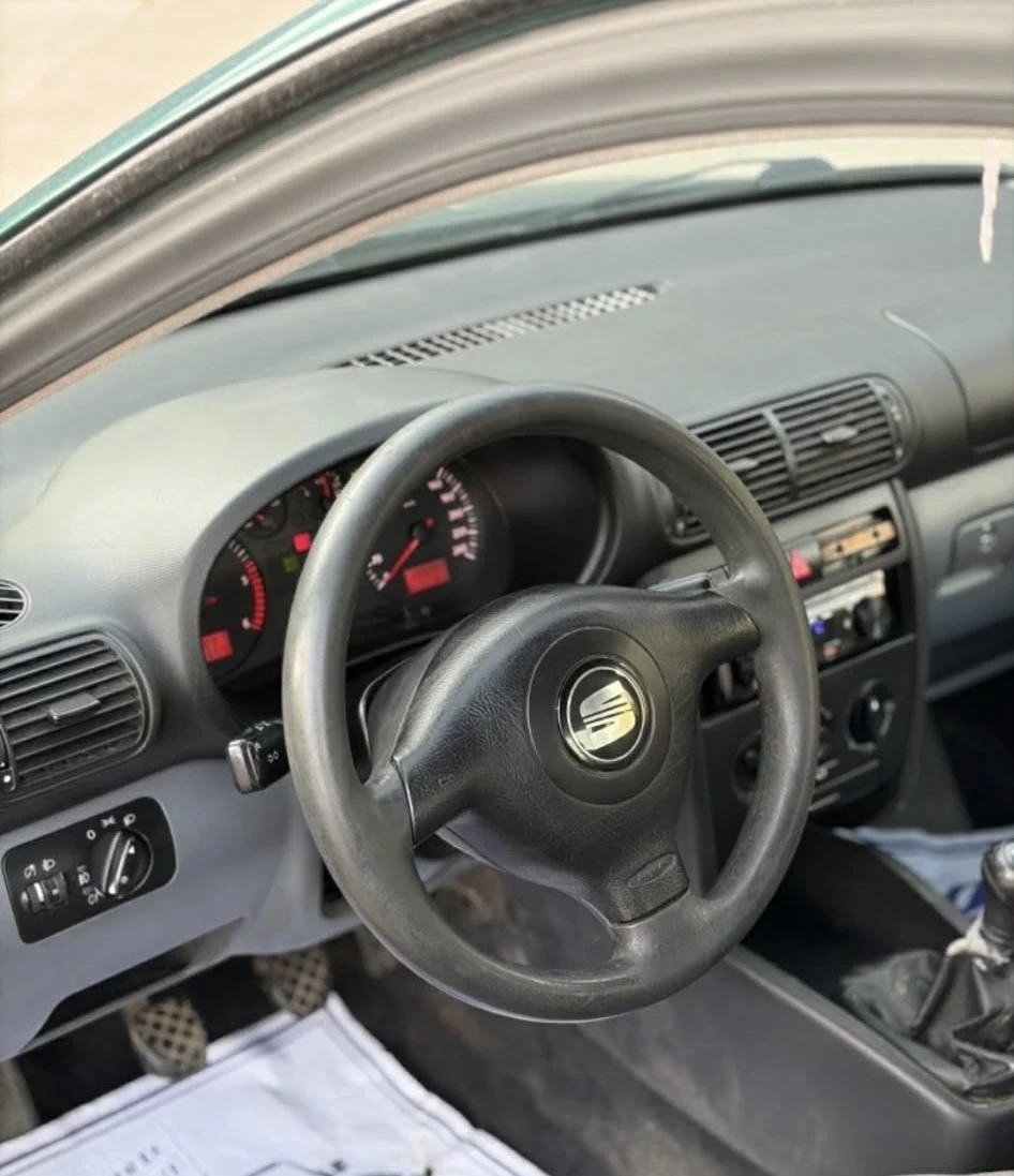 Seat Leon, снимка 10 - Автомобили и джипове - 54575314