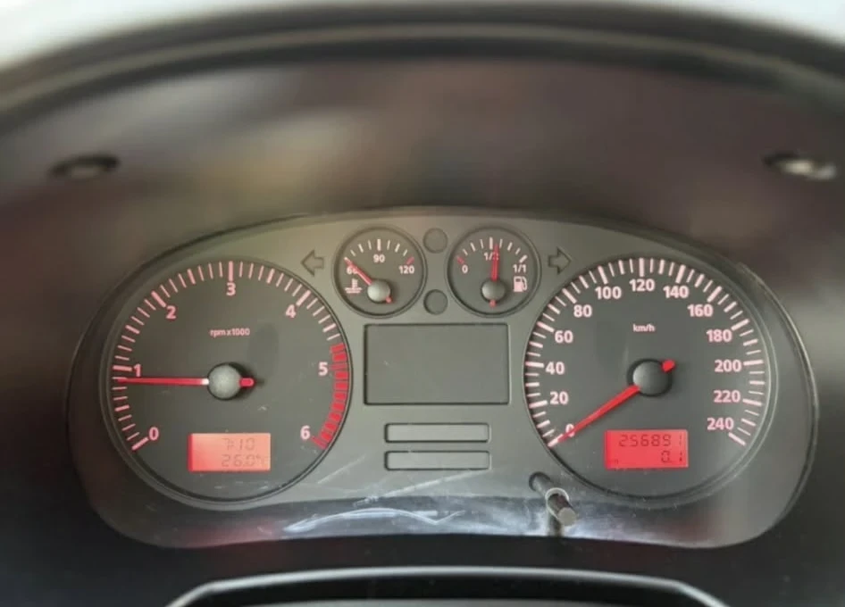 Seat Leon, снимка 14 - Автомобили и джипове - 54575314