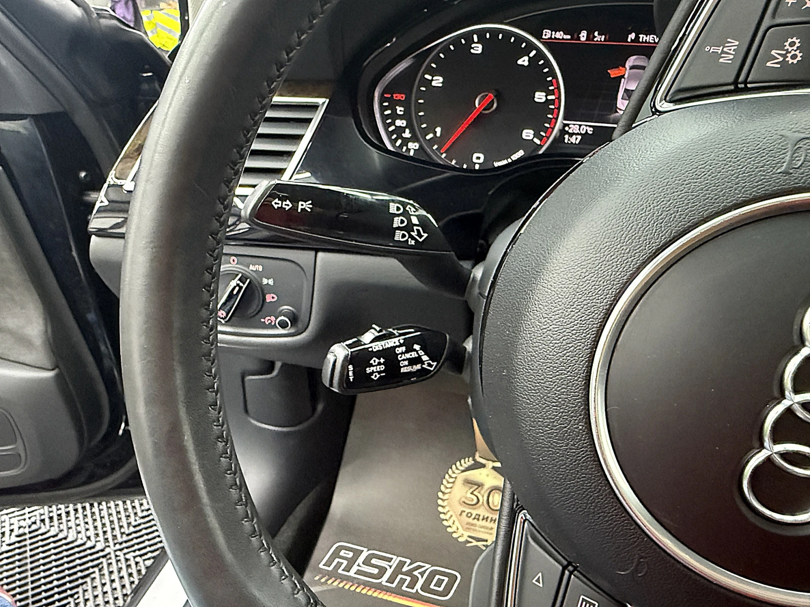 Audi A8 FUL LED/4.2TDI/ПОДГРЕВ ОБДУХВАНЕ ГЕРМАНИЯ ЛИЗИНГ, снимка 9 - Автомобили и джипове - 54622106