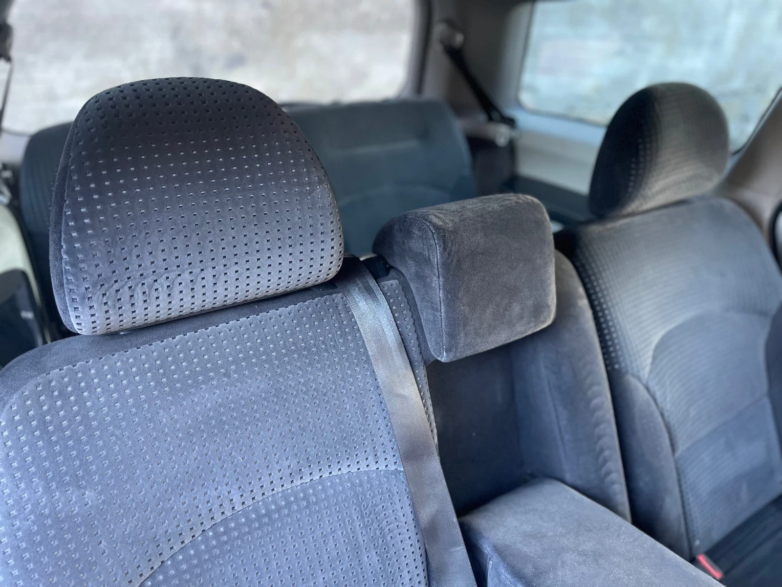 Mitsubishi Grandis Колата е внесена от Германия, 7 места , снимка 12 - Автомобили и джипове - 54906892
