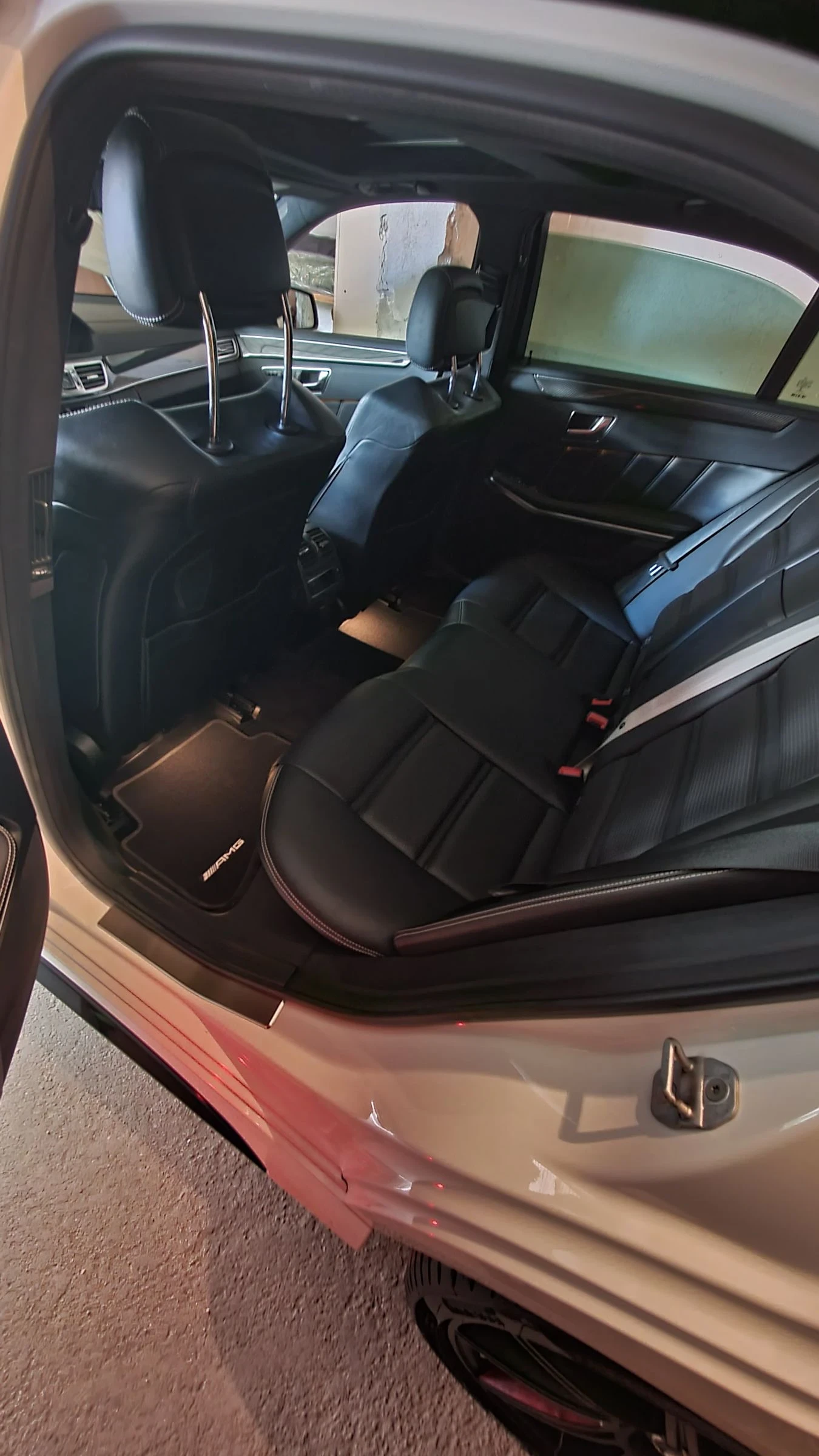 Mercedes-Benz E 63 AMG M157 S AMG 4MATIC 7SPEEDSHIFT AMG, снимка 8 - Автомобили и джипове - 55190029