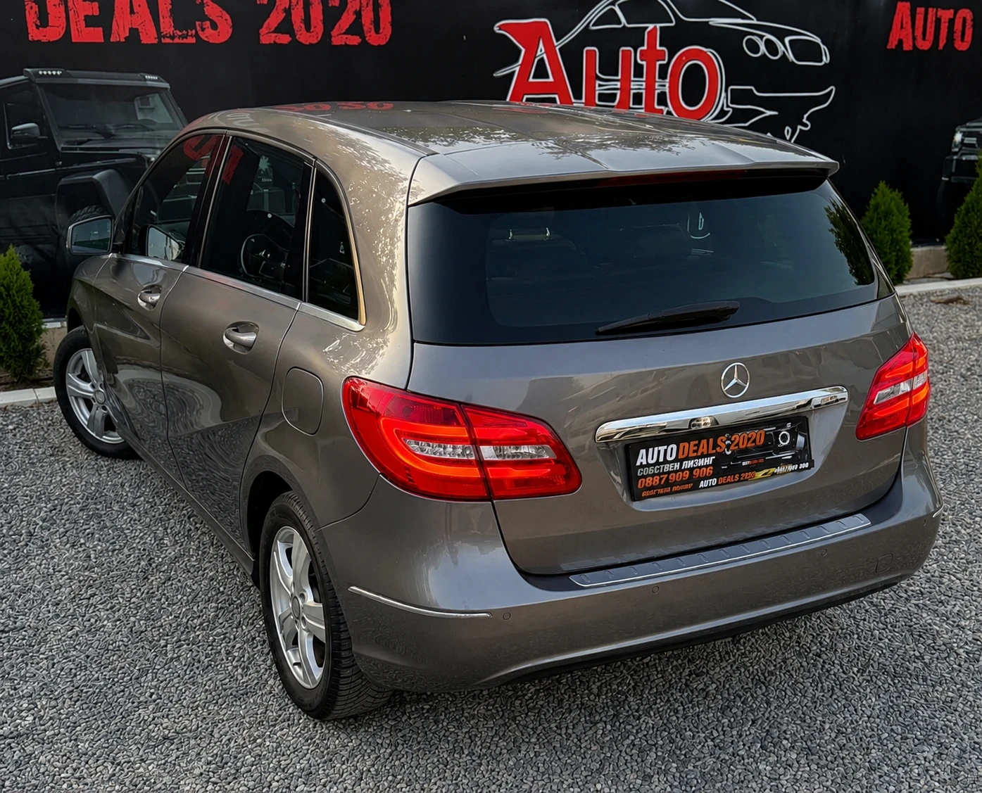 Mercedes-Benz B 180 AUTOMATIC| LED| TOP| СОБСТВЕН ЛИЗИНГ, снимка 7 - Автомобили и джипове - 55494829