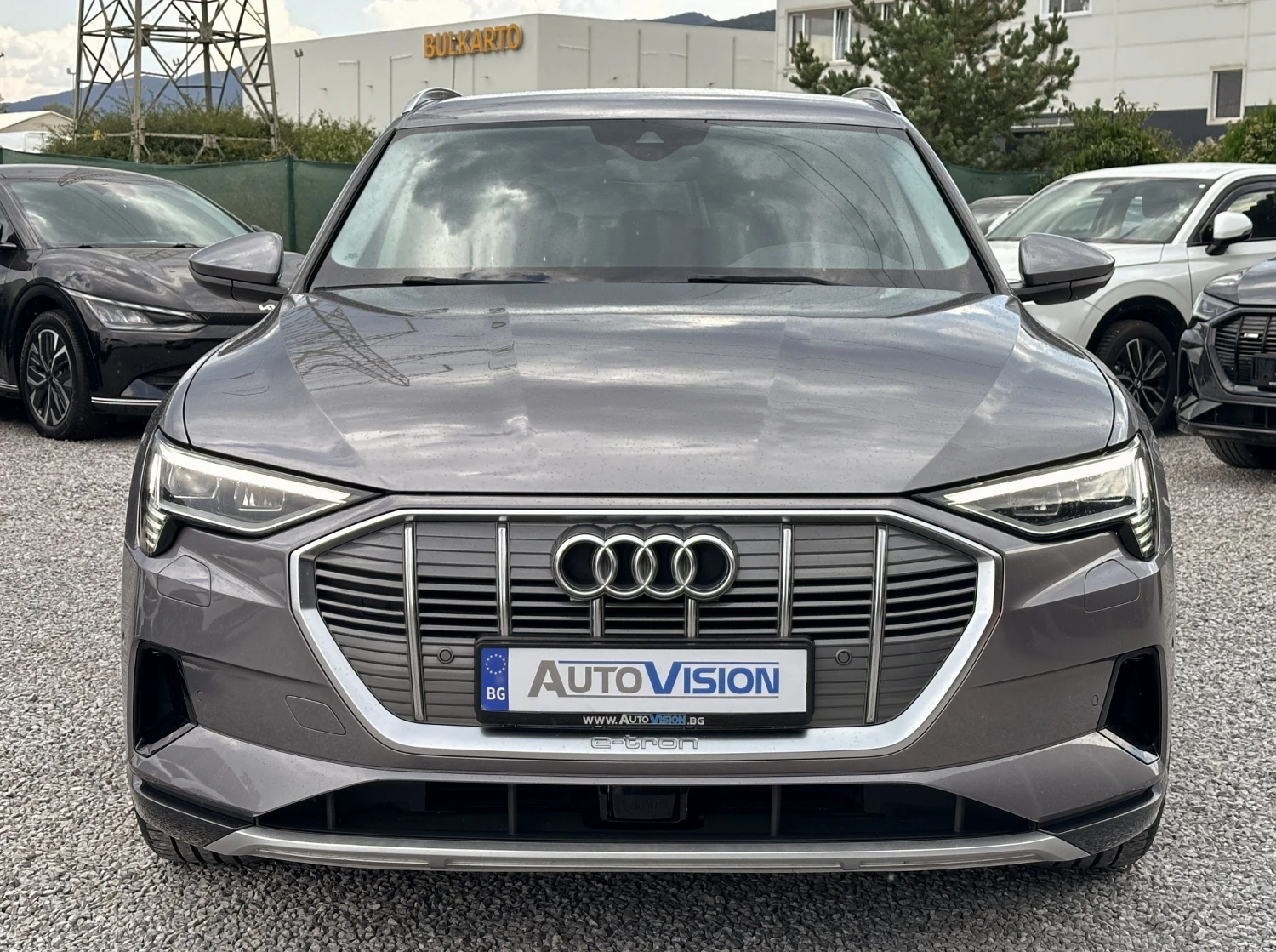 Audi E-Tron 55 Quattro Distronic Keyless Кожа Подгрев Сar play, снимка 5 - Автомобили и джипове - 55674234