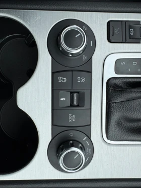 VW Touareg * 3.0TDI* ЛИЗИНГ БЕЗ ДОКАЗАН ДОХОД* БАРТЕР* , снимка 12