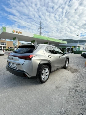     Lexus UX 250h FULL SERVICE IN LEXUS NEW !!!