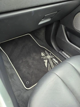 Land Rover Evoque 2.2 - 14500 € / 28359.53 лв. - 77244636 14