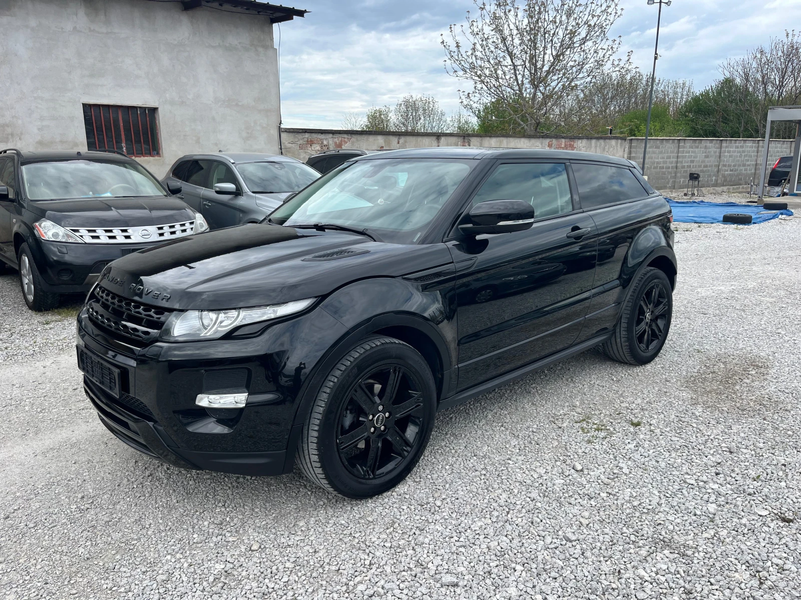 Land Rover Range Rover Evoque 2.2 SD 190ps DYNAMIC - изображение 2