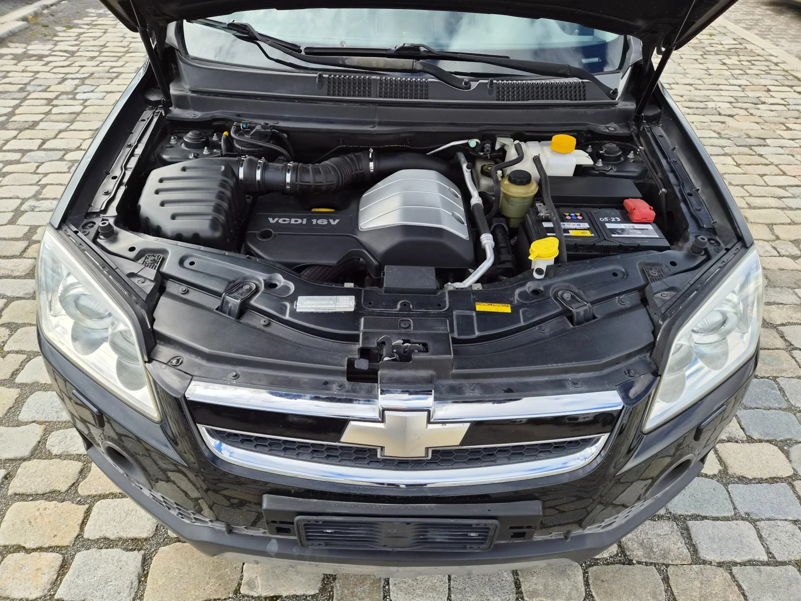 Chevrolet Captiva 2.0D 150кс 4х4 АВТОМАТИК 7 МЕСТА, снимка 9 - Автомобили и джипове - 54097308