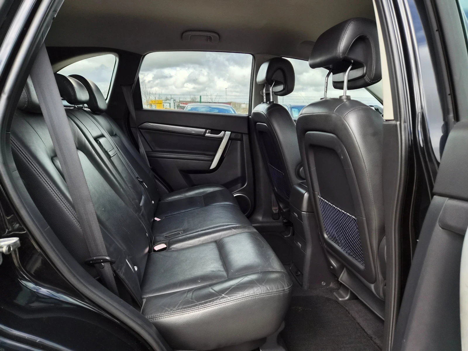 Chevrolet Captiva 2.0D 150кс 4х4 АВТОМАТИК 7 МЕСТА, снимка 15 - Автомобили и джипове - 54097308