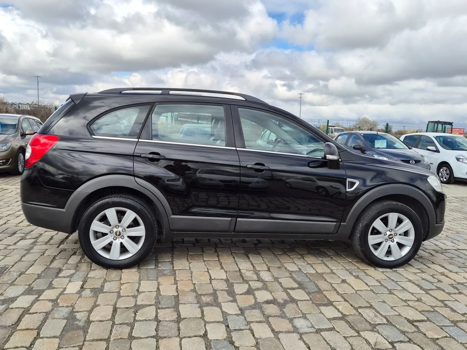 Chevrolet Captiva 2.0D 150кс 4х4 АВТОМАТИК 7 МЕСТА, снимка 5 - Автомобили и джипове - 54097308