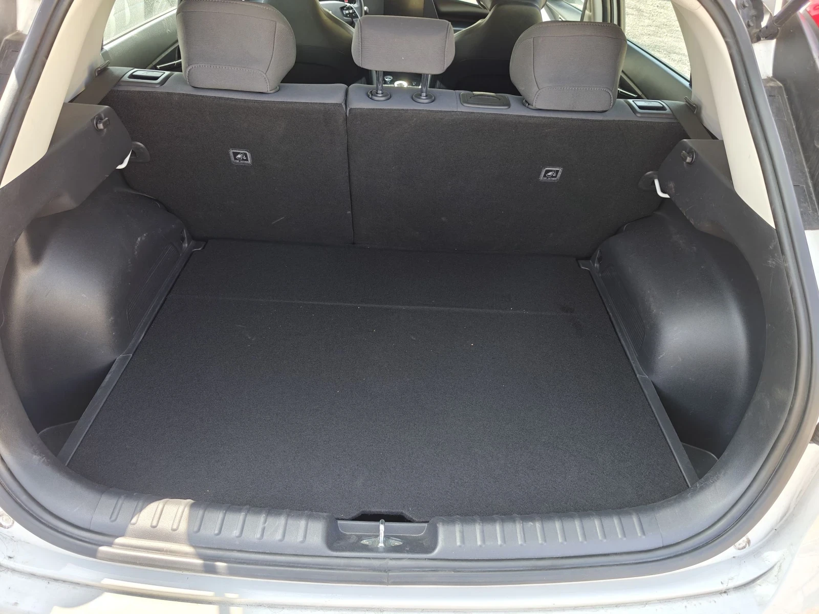 Kia Niro 64.8KWH , снимка 11 - Автомобили и джипове - 54243198