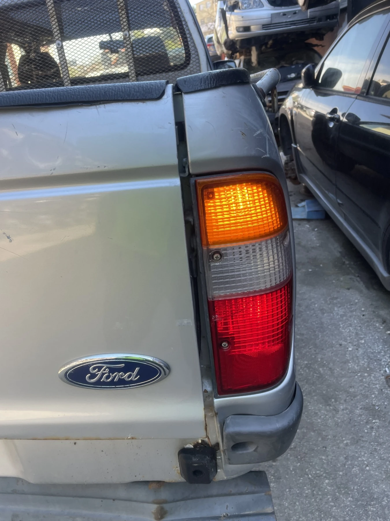 Ford Ranger 2.5 TDI, снимка 8 - Автомобили и джипове - 54342639