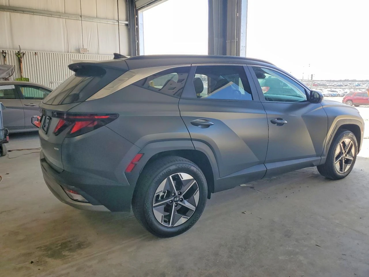 Hyundai Tucson 2.5l Sel, снимка 3 - Автомобили и джипове - 54716033