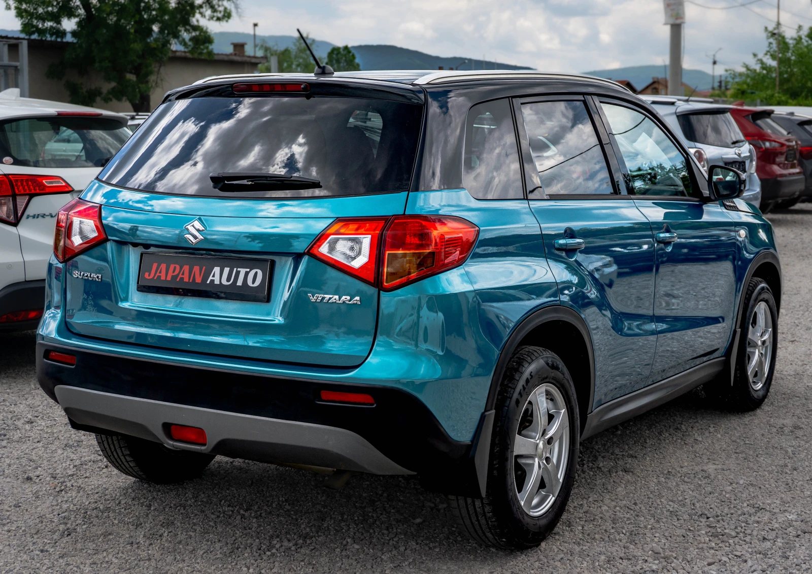 Suzuki Vitara 1.6 бензин ТОП! С ГАРАНЦИЯ! , снимка 4 - Автомобили и джипове - 54970585