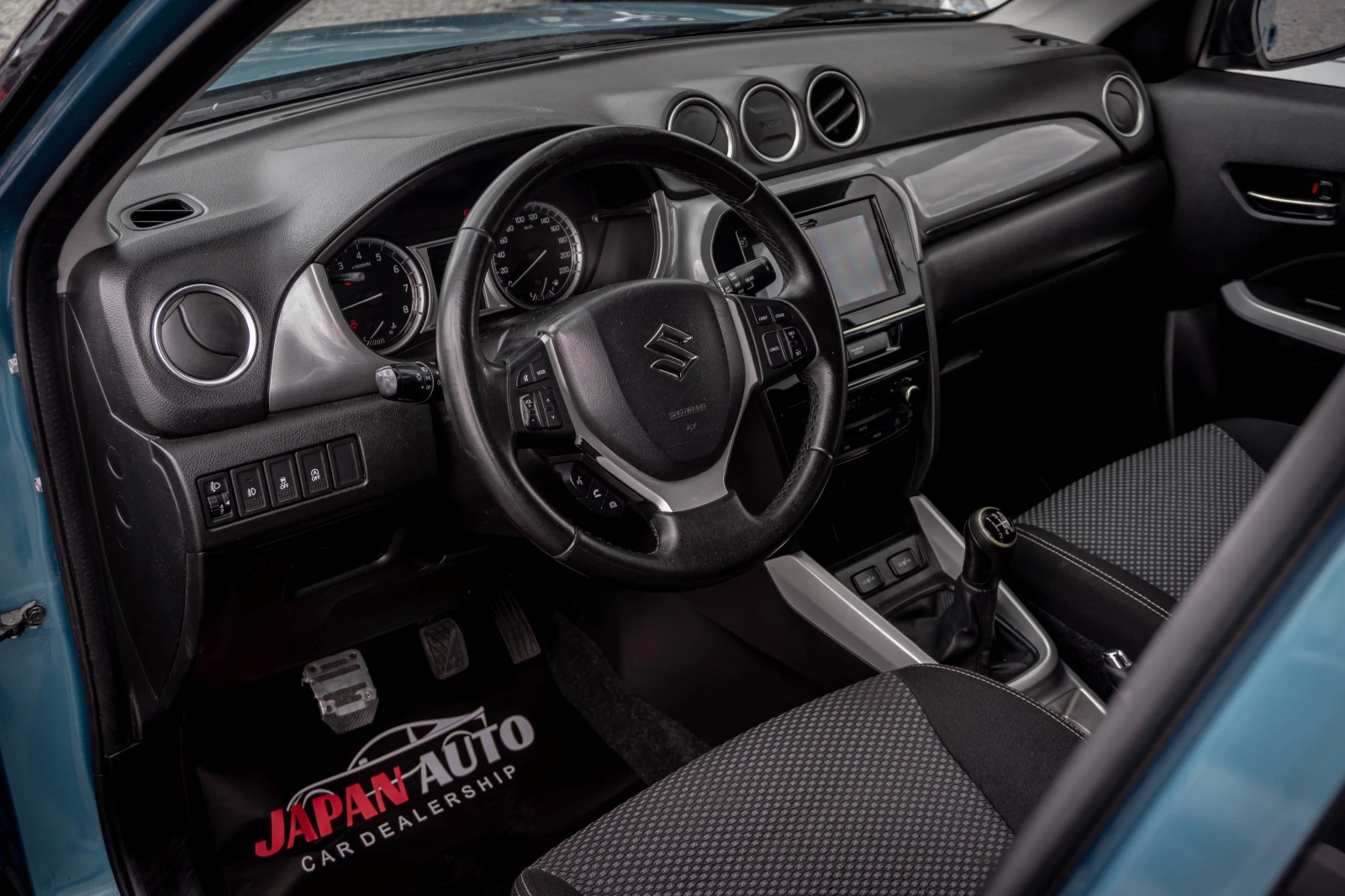 Suzuki Vitara 1.6 бензин ТОП! С ГАРАНЦИЯ! , снимка 7 - Автомобили и джипове - 54970585